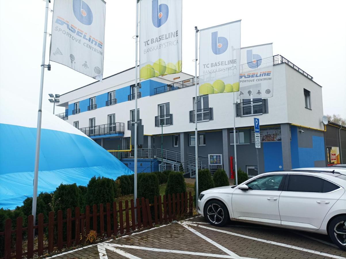 Baseline Sportovy Areal & Penzion Банска-Бистрица Экстерьер фото